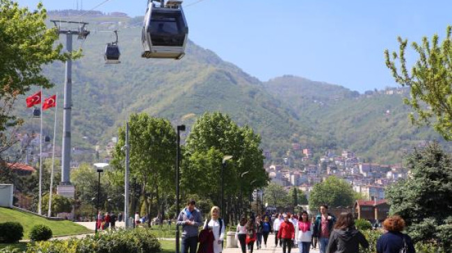 TELEFERİĞE YOĞUN İLGİ