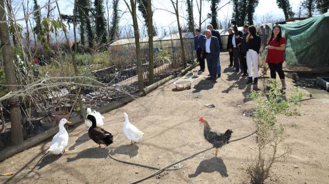 ÖĞRETMENDİ BOTANİKÇİ OLDU