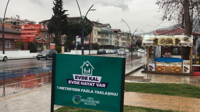 “EVDE KAL EVDE HAYAT VAR”
