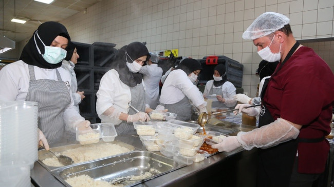 Ordu’da iftar yemekleri kapıya teslim