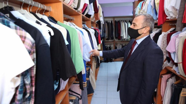 VALİ SONEL, SOSYAL MARKET’TE İNCELEMEDE BULUNDU