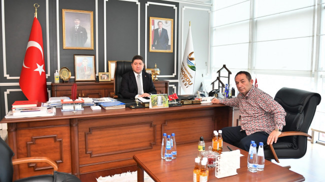 BAŞKAN TÖREN’LE ALTINORDU SOHBETİ