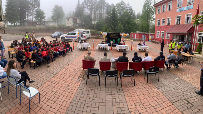 KABADÜZ’DE ANLAMLI YARIŞMA