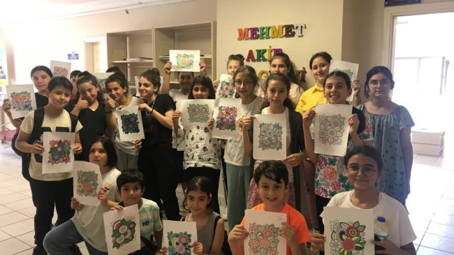 HEM ÖĞRENİYORLAR HEM EĞLENİYORLAR
