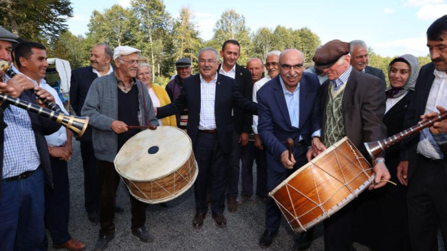 AKKUŞ’TA DAVULLU ZURNALI YOL SEVİNCİ