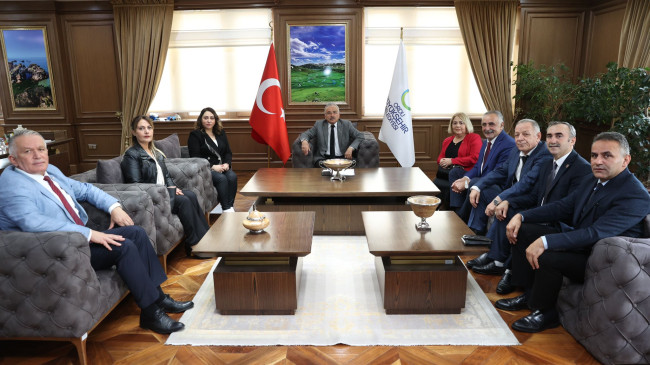 BAŞKAN GÜLER MUHTARLARI AĞIRLADI