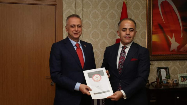 “Başkan KARLIBEL Mazbatasını Aldı”