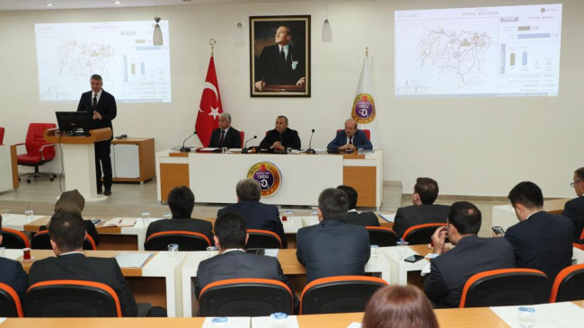 VALİ SONEL PROJELERİMİZ REKOR KIRIYOR