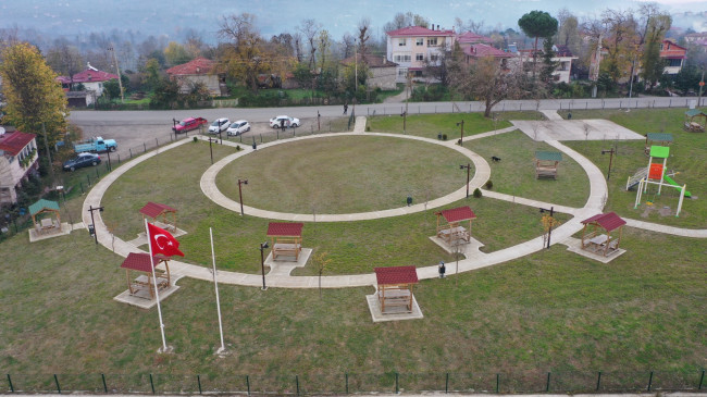 BÜYÜKŞEHİRDEN ALTINORDU’YA YENİ PARKLAR