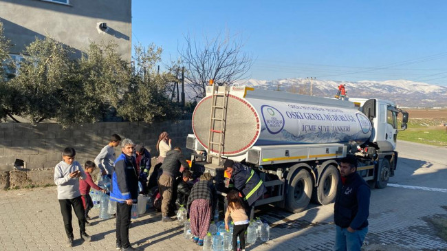 DEPREMİN YARALARI SARILIYOR