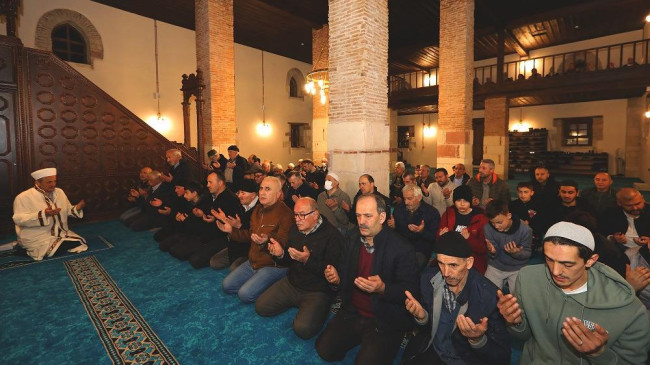 ESKİPAZAR CAMİİ İBADETE AÇILDI