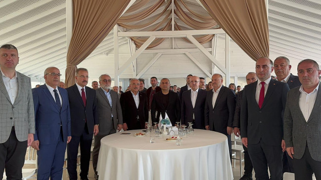 “DEVLET, MİLLET EL ELE”