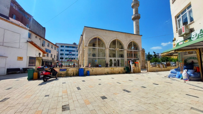 BAŞKAN TÖREN “TARİHİ MEKÂNA YAKIŞIR BİR GÜZELLİK ORTAYA ÇIKTI”