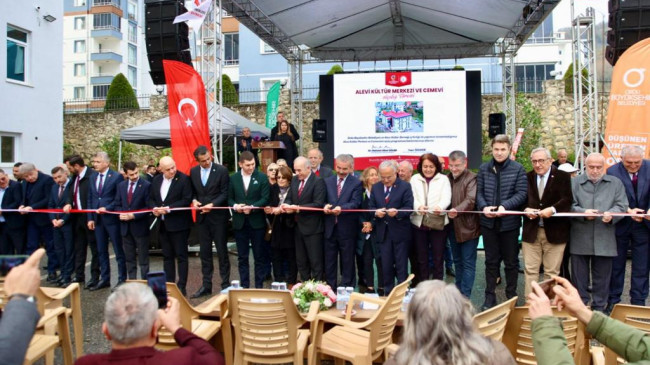BÜYÜKŞEHİR BELEDİYESİNCE TAMAMLANAN CEMEVİNİN AÇILIŞI YAPILDI
