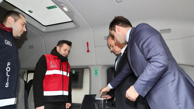 Mobil Göç Noktası Aracı Hizmet Vermeye Başladı