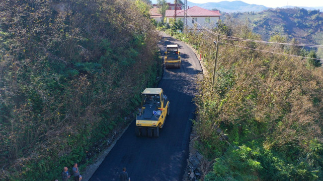 ORDU’DA ASFALT SEFERBERLİĞİ SÜRÜYOR