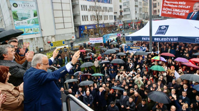 BAŞKAN GÜLER’E COŞKULU KARŞILAMA