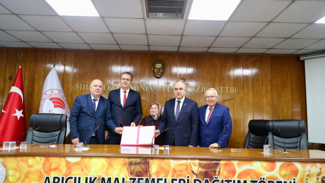 Tarım ve Orman Bakanlığından Arıcılara Malzeme Desteği