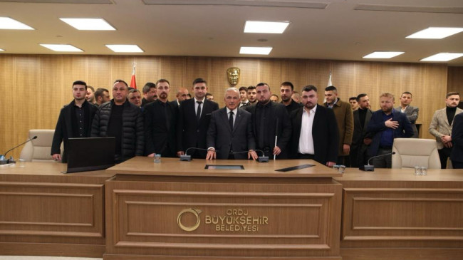 ÜLKÜ OCAKLARINDAN HİLMİ GÜLER’E BÜYÜK DESTEK
