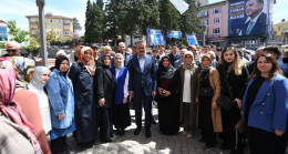 Milli Eğitim Bakanı Mahmut Özer Gölköy’de Esnaf ve Halkla Buluştu