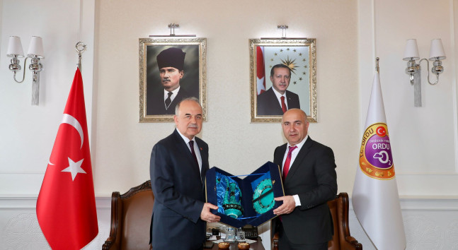 Azerbaycan Kars Başkonsolusu Guliyev’den Vali Erol’a Ziyaret